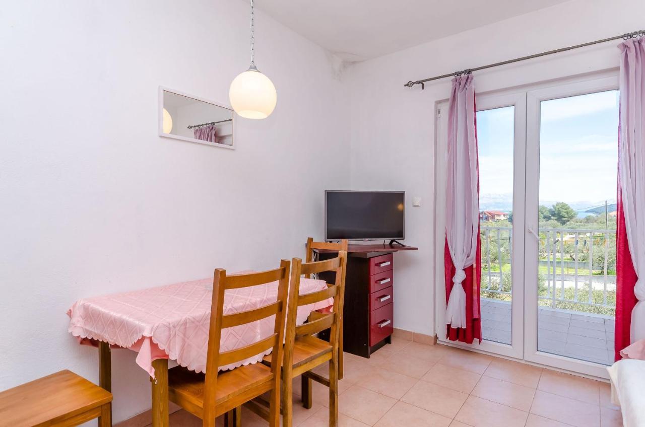 Apartments Stara Maslina Slatine Dış mekan fotoğraf