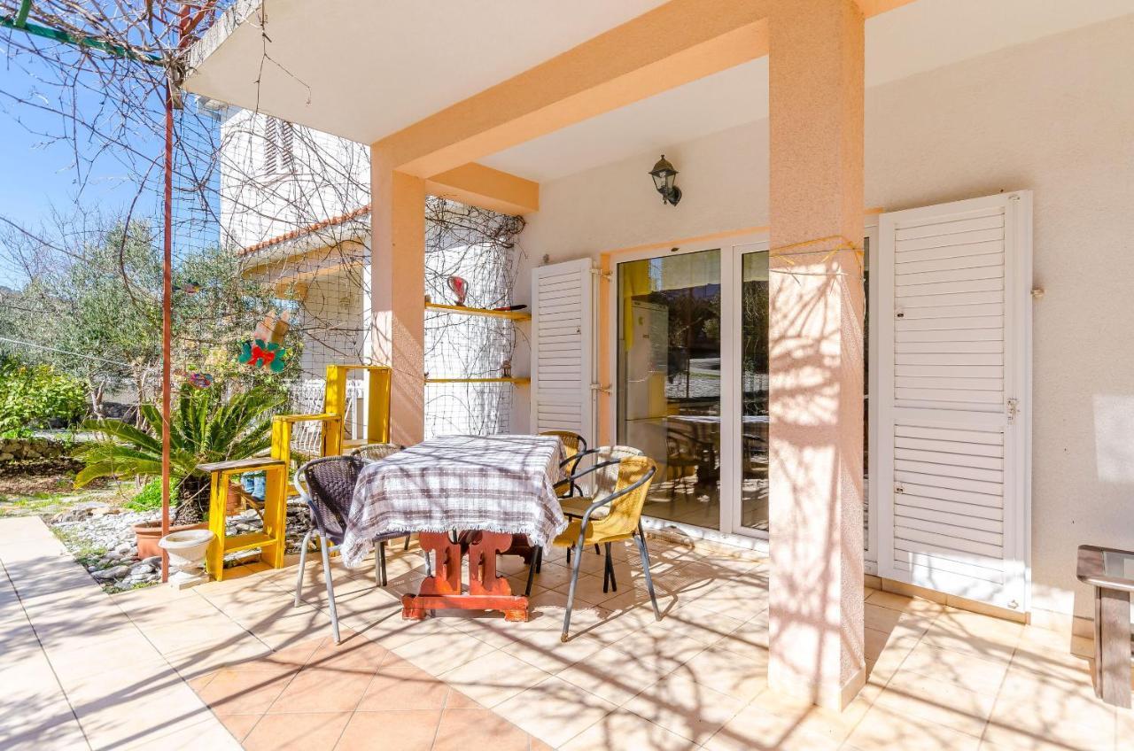 Apartments Stara Maslina Slatine Dış mekan fotoğraf